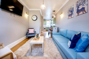 Large 1 Bedroom in Center of London 3